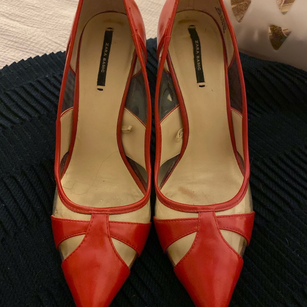 Red Zara still etos